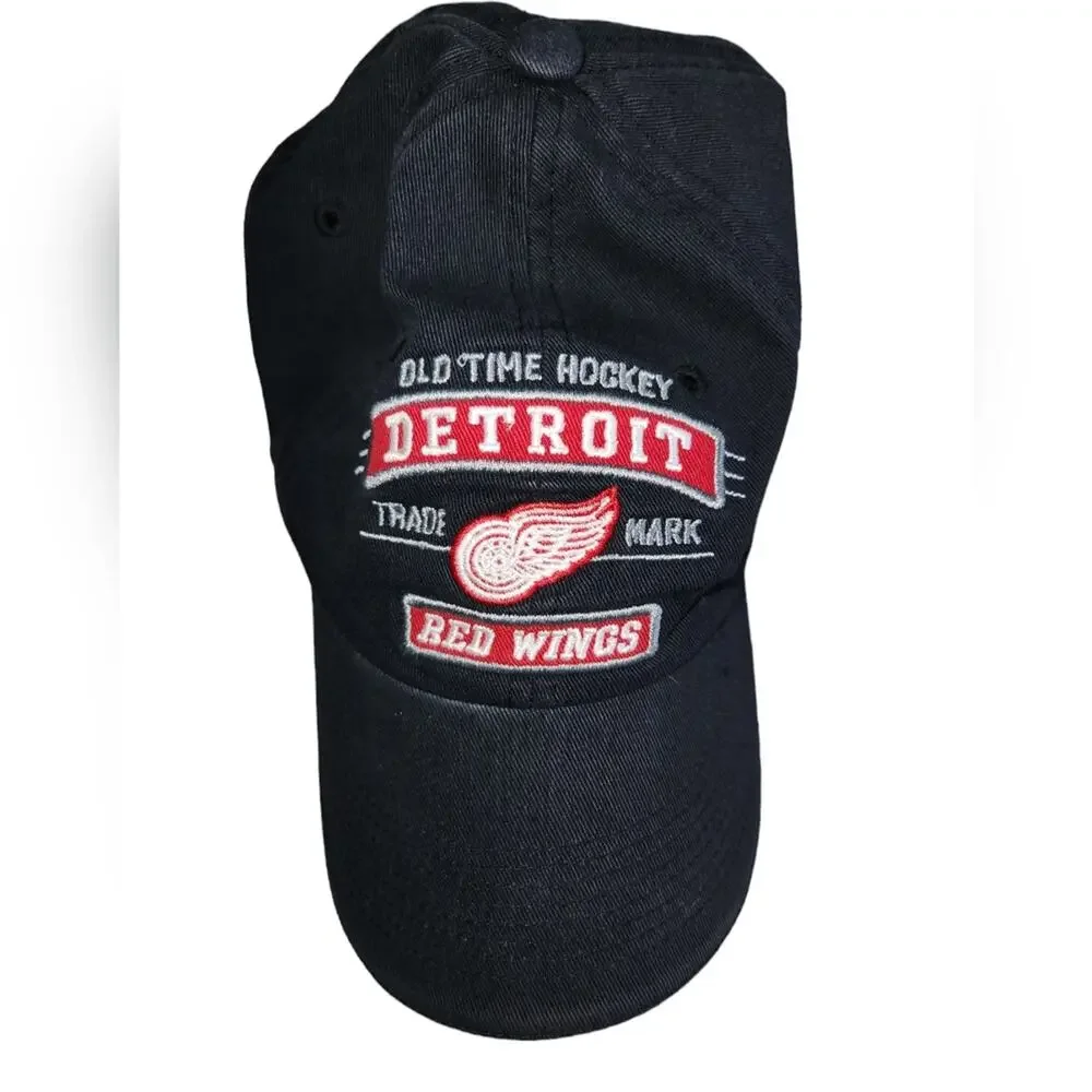 Old Time‎ Hockey Detroit Red Wings Adjustable Strapback Slouch Dad Cap OSFA